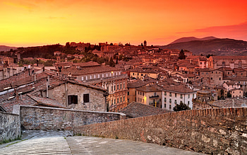 Perugia evening sunset, Beautiful cityscape, High-quality , Umbria panorama HD wallpaper