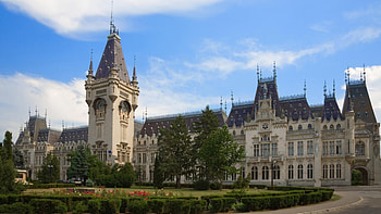 Palace of Culture Iasi, architecture, iasi, palace, monuments, beautiful, palace of culture, romania, building, clouds, trees, nature, sky, castle, moldova HD wallpaper