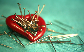 Love, Metal, Heart, Plastic, Pins, Safety Pins HD wallpaper