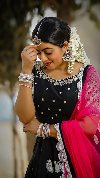 Poorna Kasim, shamana kasim, multilingual actress, beautiful, model HD phone wallpaper