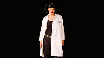 NCIS Season 19, Investigative service drama, Long-running show, Crime-solving team HD wallpaper