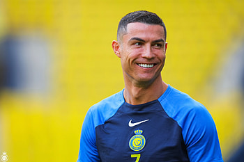 Cristiano Ronaldo Smiling, Cristiano Ronaldo, Sports HD wallpaper