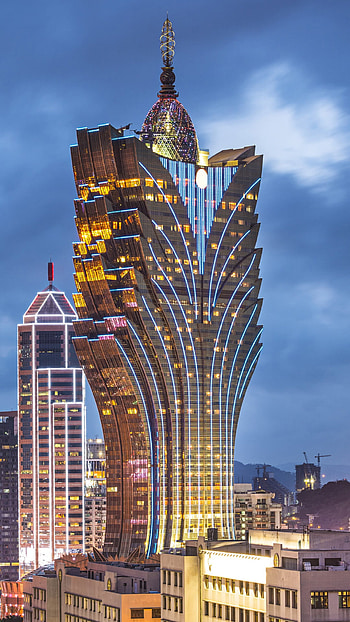 Grand Lisboa Hotel, Macau skyline, Night lights, Modern architecture HD phone wallpaper