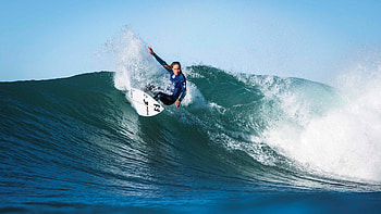 Isabella Nichols, Surfing HD wallpaper