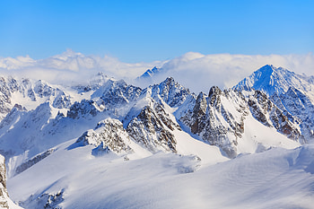Titlis, swiss alps, mountains, clouds HD wallpaper
