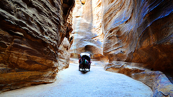 Petra , Posted by Zoey Cunningham, Artistic inspiration, Eye-catching design HD wallpaper