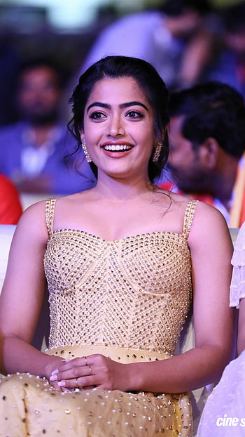 Rashmika Mandanna , Award Function HD phone wallpaper