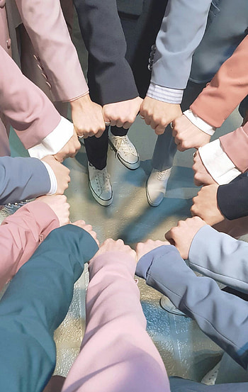 Seventeen ~ Ot13 HD phone wallpaper