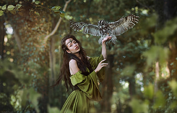 Princess and owl, marketa novak, green, bufnita, princess, owl, woman, bitd, wings, model, girl, pasari HD wallpaper
