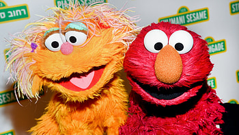 Elmo, Hilarious rant, Quirky character, New York Times article HD wallpaper