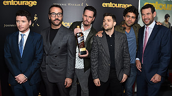 Kevin Connolly, Entourage premiere, Big cheers, Variety HD wallpaper