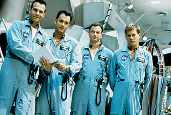 Apollo 13, Epic space odyssey, Astronauts' bravery, NASA mission HD wallpaper