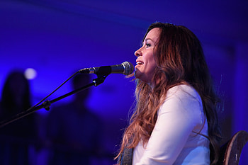 2015 Elle Women In Music in Hollywood, Alanis Morissette HD wallpaper