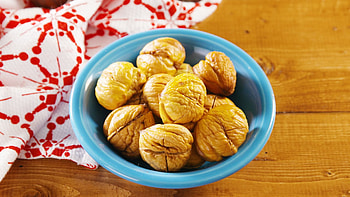Oven-roasted chestnuts, Perfectly cooked, Delicious recipe, Nutty flavor HD wallpaper