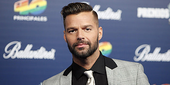 Ricky Martin, Eye-catching , Captivating , Vibrant backgrounds HD wallpaper