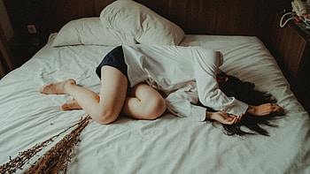 Sad Girl Lie One Bed HD wallpaper