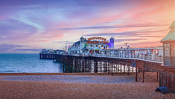 Rides above the tide - Brighton Pier at sunset, England, UK, beach, man made, pier HD wallpaper