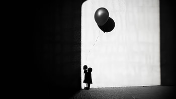 A Monochrome Tale Of Girl And Balloon, balloon, artist, artwork, digital-art, monochrome, black-and-white HD wallpaper