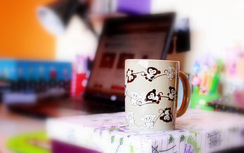 Monkeys, Bright, Miscellanea, Miscellaneous, Cup, , Drawing, Monkey, Mood, Mug, Moods HD wallpaper