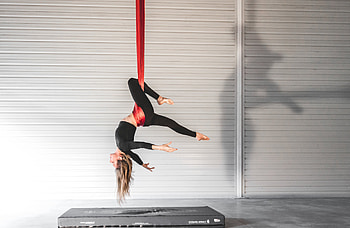 Silk & circus, Aerial arts, Circus performances, Acrobatic displays HD wallpaper
