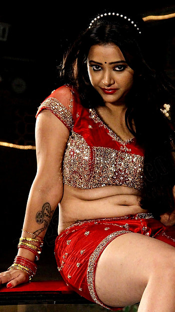 Swetha basu prasad, telugu actress, , navel HD phone wallpaper