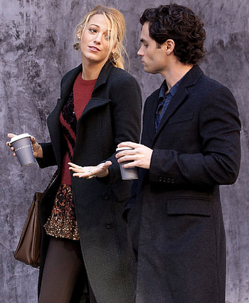 Blake Lively, Gossip Girl finale, Shocking reveal, Memorable twist HD phone wallpaper