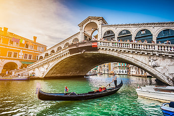 Rialto Bridge, Venice HD wallpaper