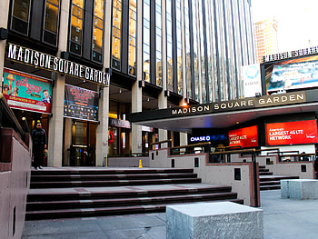 Main entrance, Madison Square Garden HD wallpaper