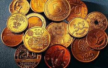 Gold Round Coins, Rich brown background, Circular arrangement, Metallic sheen HD wallpaper