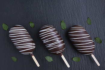 Chocolate candy, sweets, dessert HD wallpaper