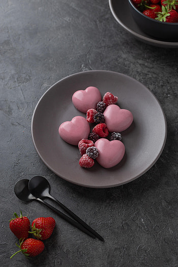 Food, Strawberry, Hearts, Raspberry, Desert, Berries, Blackberry HD phone wallpaper