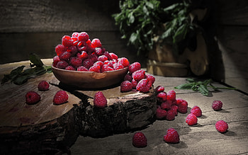 Raspberries, fruit, berries, food HD wallpaper