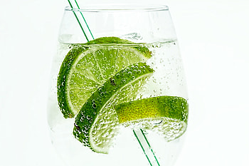 Lime Drink Bubbles, lime, drink, bubbles HD wallpaper