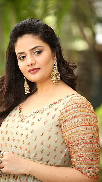 Sreemukhi, telugu actress, anchor HD phone wallpaper