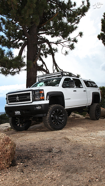 32 Chevrolet Silverado , Automotive artistry, Powerful presence, Enduring style HD phone wallpaper
