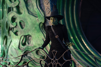 Cynthia Erivo in Wicked - Stunning Ultra, movie, Wicked, Cynthia Erivo HD wallpaper