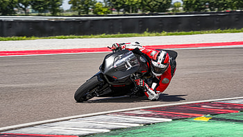 Ducati Panigale V2 Racing Action, vehicle, Ducati Panigale V2 HD wallpaper