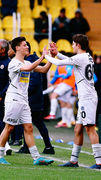 Arda Güler&İsak Vural, ball, ardaguler, fenerbahce, football, isakvural HD phone wallpaper