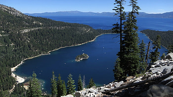 Lake Tahoe , Astonishing beauty, Crystal clear waters, Mesmerizing backgrounds HD wallpaper