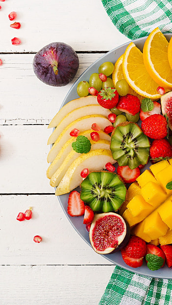 Fruit plate, Kiwi fig grape, Vibrant colors, Delicious combination HD phone wallpaper