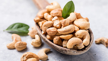 Cashew Nuts, Pregnancy snack, Nutritional boost, Mom's choice HD wallpaper