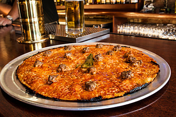 Sausage Pizza, tomatoe, cheese, sauage, pizza HD wallpaper