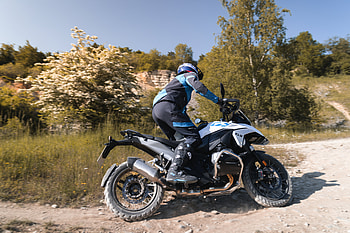 BMW R1300GS Adventure: Ultra Experience, vehicle, motorcycle, BMW, BMW R1300GS HD wallpaper