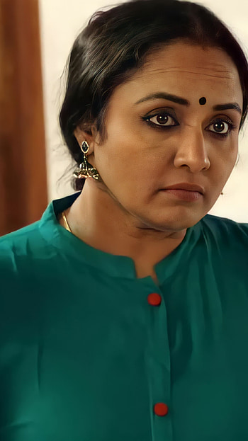 Nisha Sarang, malayalam actress HD phone wallpaper