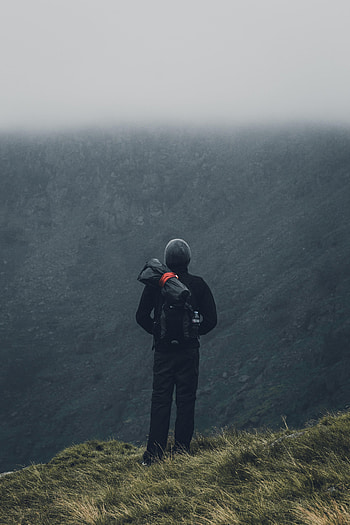 Mountains, Miscellanea, Miscellaneous, Fog, Backpack, Rucksack, Tourist, Traveller, Traveler HD phone wallpaper