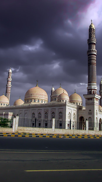 Saleh Mosque, Yemen, Architectural beauty, Atmospheric backdrop HD phone wallpaper