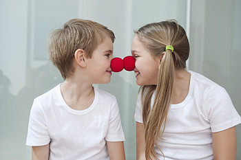 Little love, big love, children, clown, cute, girl, copil, nose, valentine, boy, red, couple, child HD wallpaper