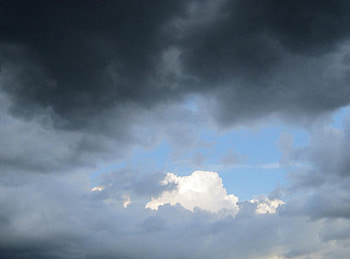 Sky, clouds, Bucharest, Romania HD wallpaper