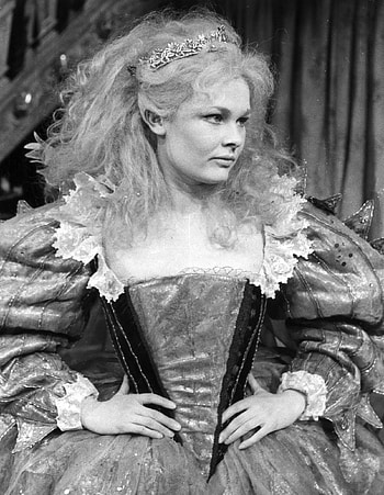 Judi Dench, Movies, Young Judi Dench, Actresses HD phone wallpaper