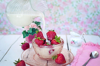 pink, abstract, graphy, strawberries HD wallpaper